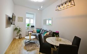 Apartament COMFORT Przy Rynku z sauną, klimatyzacją i parkingiem